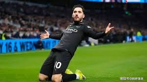 2019 赛季：费城人队签下老将中继投手大卫·罗伯逊，强化了球队后场